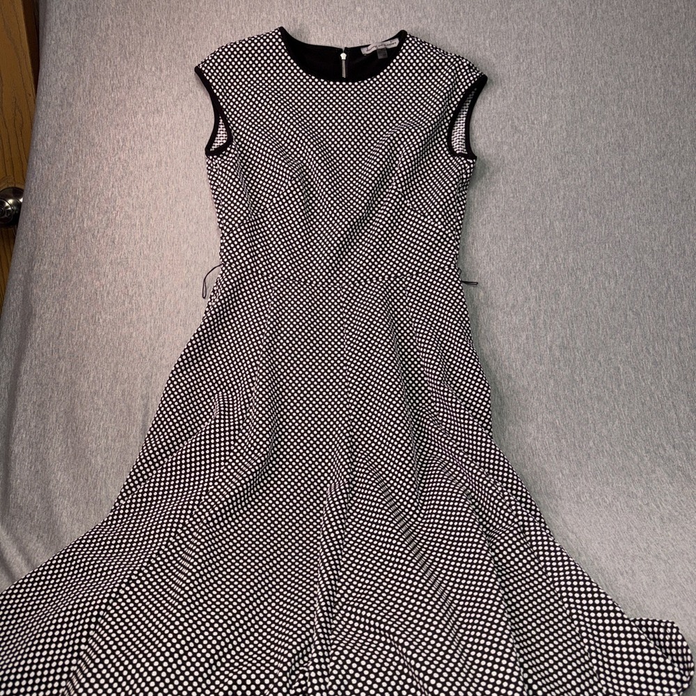 Danny & Nicole Black White Polka Dot Dress Women's Size 6 Cap Sleeve Fit Flare - Picture 3 of 9